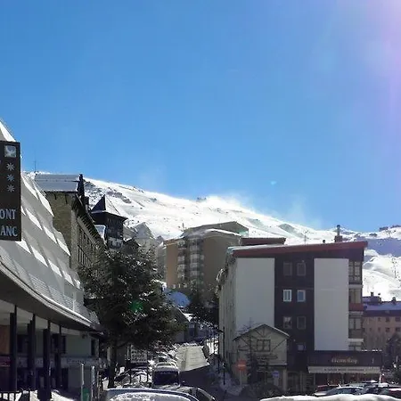 Mont Blanc מלון סיירה נבדה
