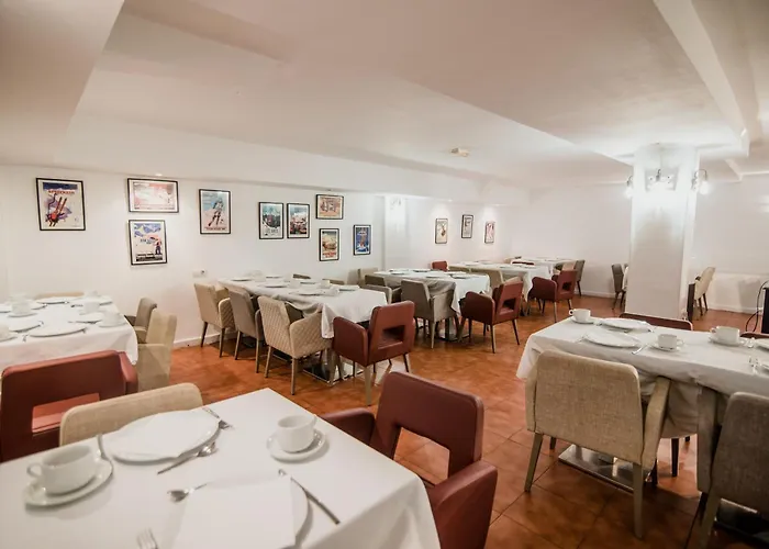 מלון Mont Blanc 3*