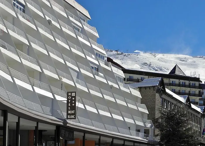 מלון Mont Blanc 3*