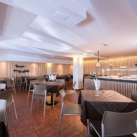 Mont Blanc 3* Σιέρρα Νεβάδα