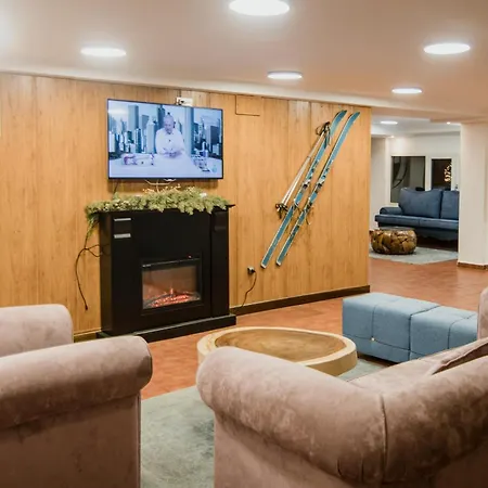 Mont Blanc 3* סיירה נבדה